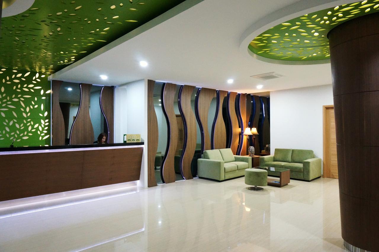 Green Eden Hotel Манадо Екстер'єр фото